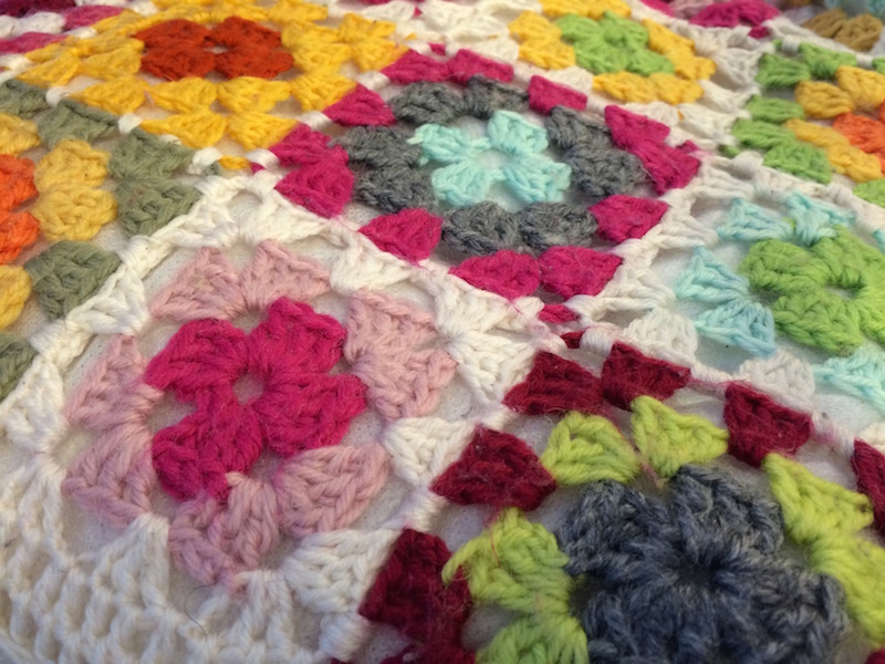 Isoäidin neliöitä